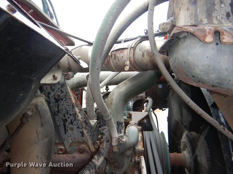 image for item DE0154 1993 International 4900 dump truck