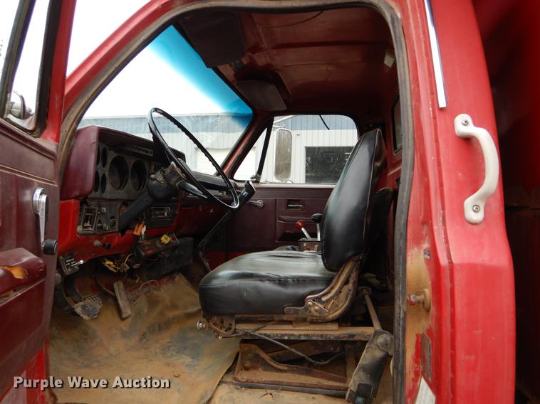 image for item DE6043 1987 Chevrolet C70 dump truck