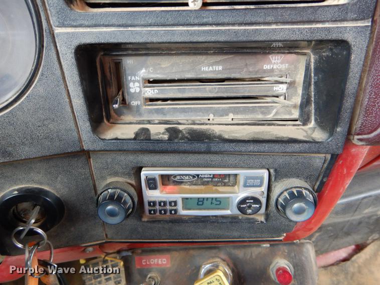 image for item DE6043 1987 Chevrolet C70 dump truck