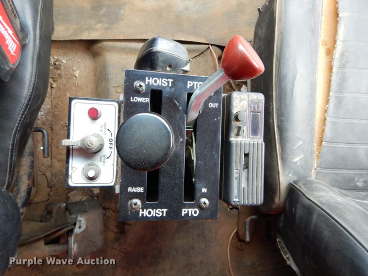 image for item DE6043 1987 Chevrolet C70 dump truck