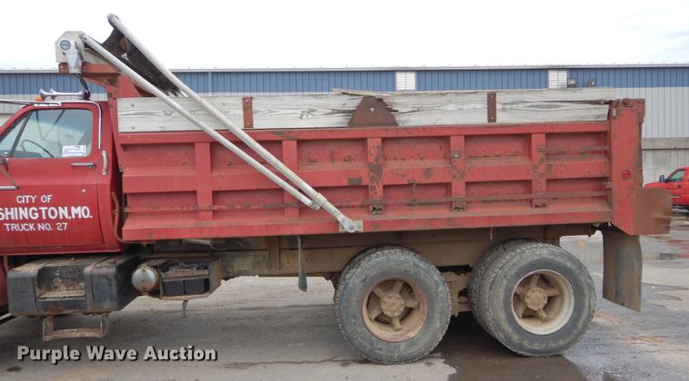 image for item DE6043 1987 Chevrolet C70 dump truck
