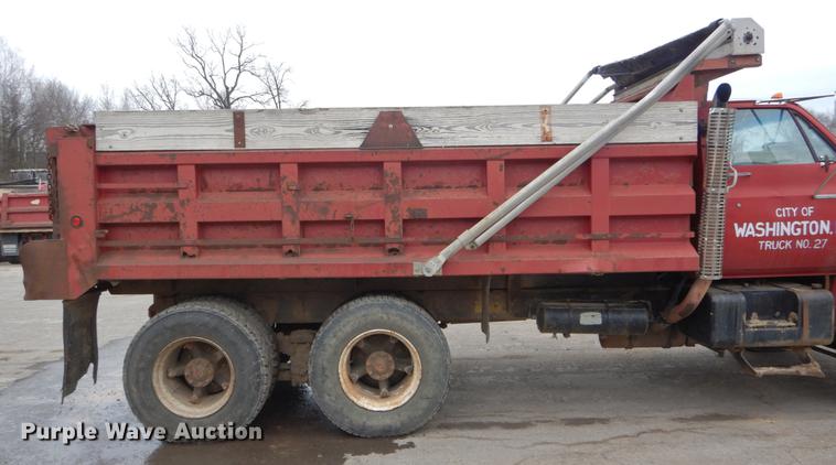 image for item DE6043 1987 Chevrolet C70 dump truck