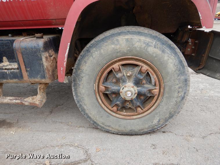 image for item DE6043 1987 Chevrolet C70 dump truck