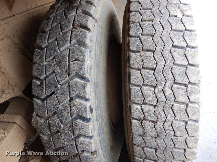 image for item DE6043 1987 Chevrolet C70 dump truck