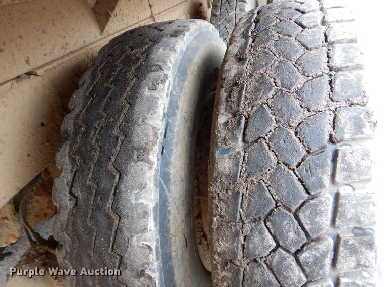 image for item DE6043 1987 Chevrolet C70 dump truck