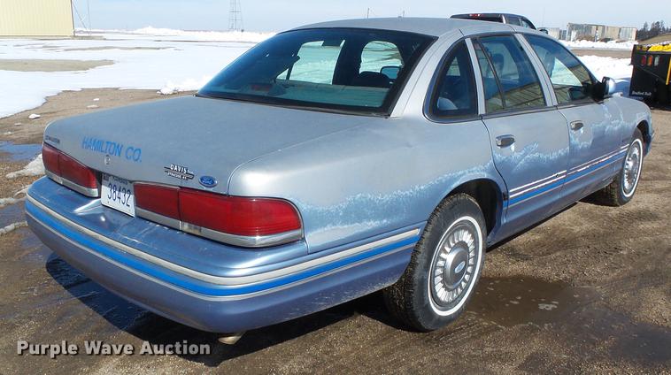 image for item DF2968 1995 Ford Crown Victoria Police Interceptor