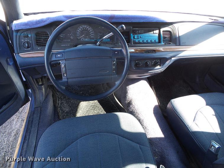image for item DF2968 1995 Ford Crown Victoria Police Interceptor