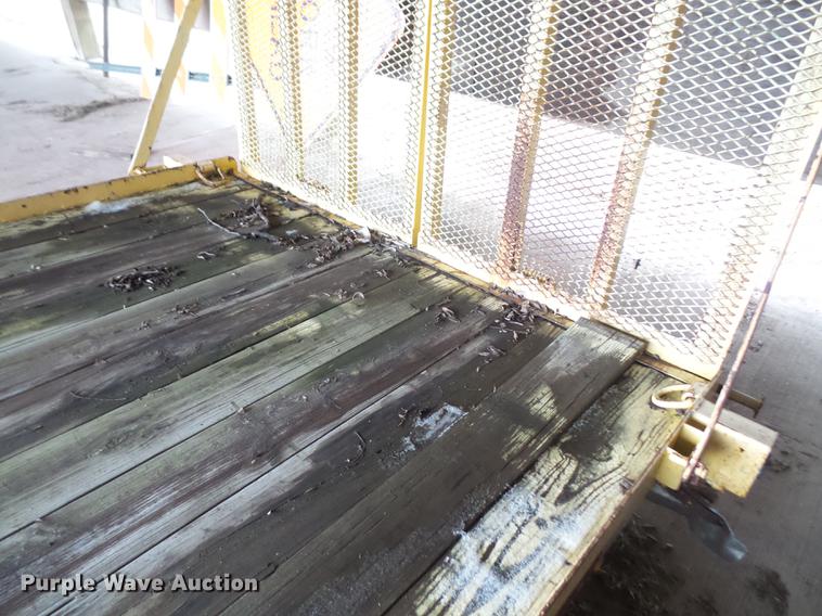 image for item DF7659 2007 Starlite utility trailer