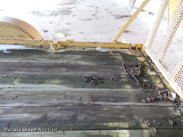 image for item DF7659 2007 Starlite utility trailer