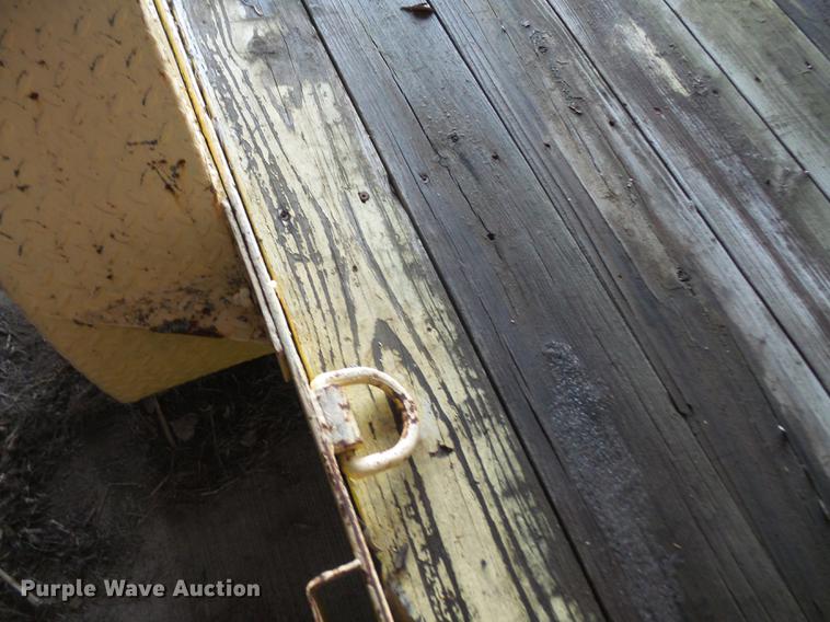 image for item DF7659 2007 Starlite utility trailer