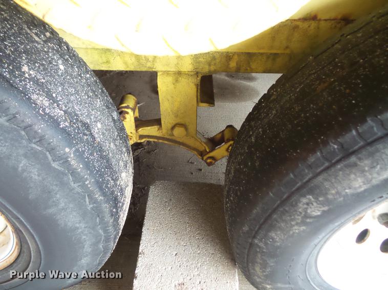 image for item DF7659 2007 Starlite utility trailer