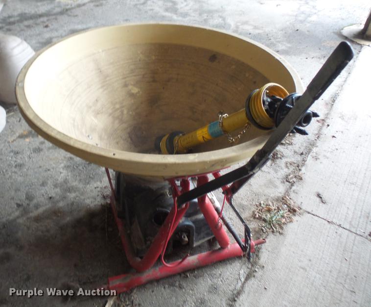 image for item DF7660 2008 Vicon PS203 spreader