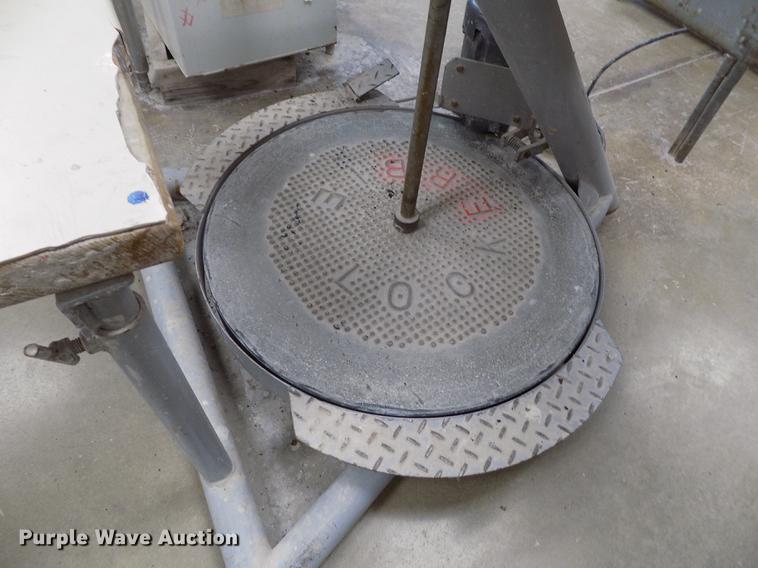 image for item DY9206 Lockerbie K kick wheel