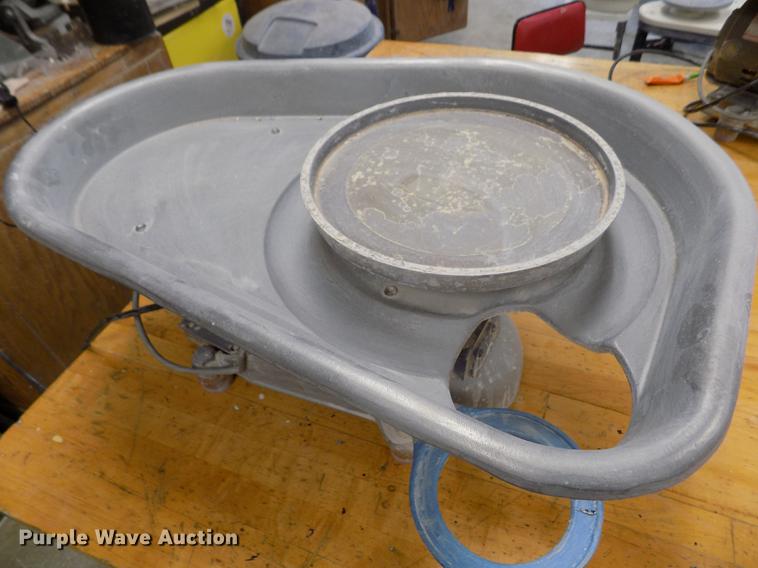 image for item DY9207 Amaco One pottery wheel