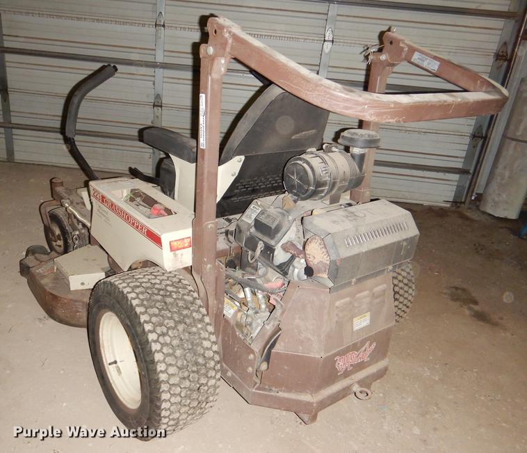 image for item EA9194 Grasshopper 223 ZTR lawn mower