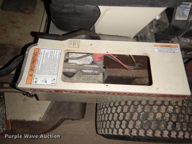 image for item EA9194 Grasshopper 223 ZTR lawn mower