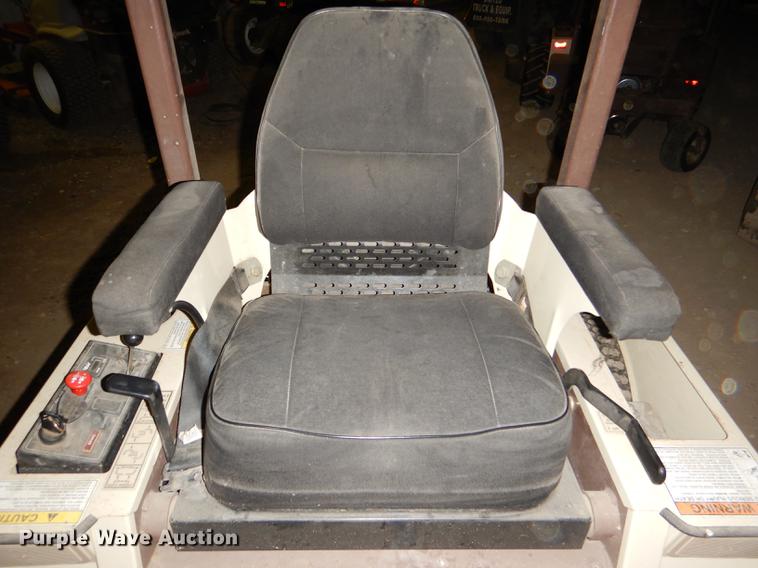 image for item EA9194 Grasshopper 223 ZTR lawn mower