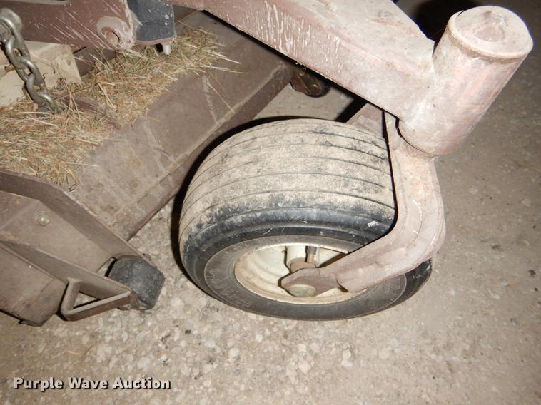 image for item EA9194 Grasshopper 223 ZTR lawn mower