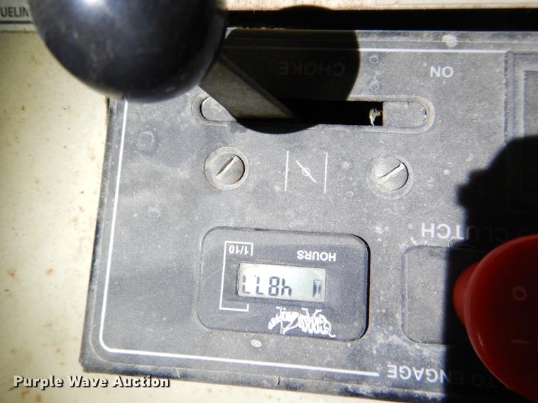 image for item EA9194 Grasshopper 223 ZTR lawn mower