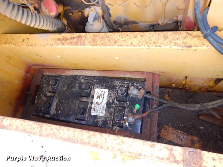 image for item EA9195 Leroi Dresser 125 air compressor