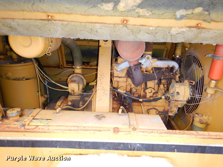 image for item EA9195 Leroi Dresser 125 air compressor