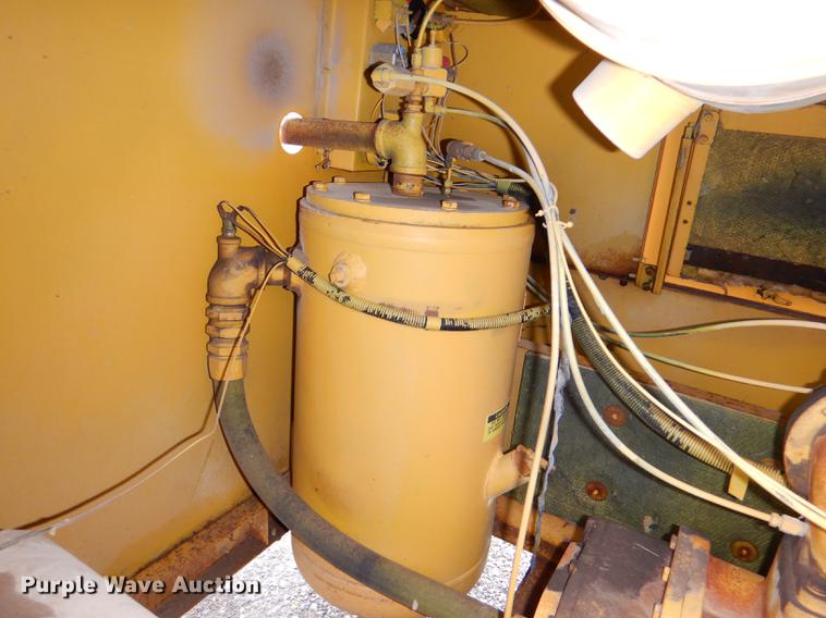 image for item EA9195 Leroi Dresser 125 air compressor