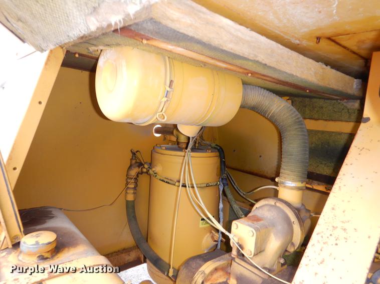 image for item EA9195 Leroi Dresser 125 air compressor