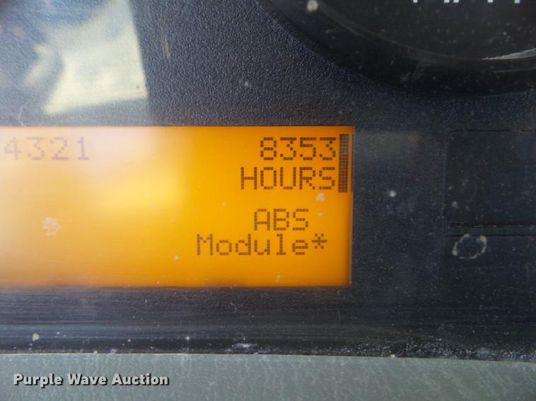 image for item EM9100 2009 International WorkStar 7400 dump truck