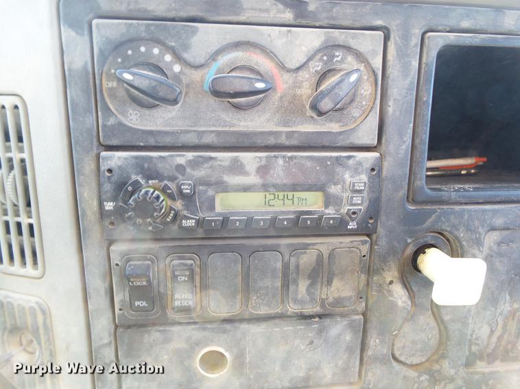 image for item EM9100 2009 International WorkStar 7400 dump truck