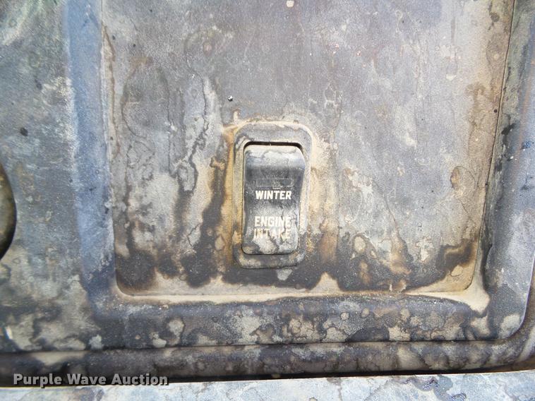 image for item EM9100 2009 International WorkStar 7400 dump truck