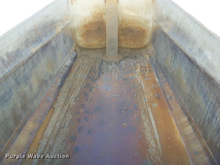 image for item EM9100 2009 International WorkStar 7400 dump truck