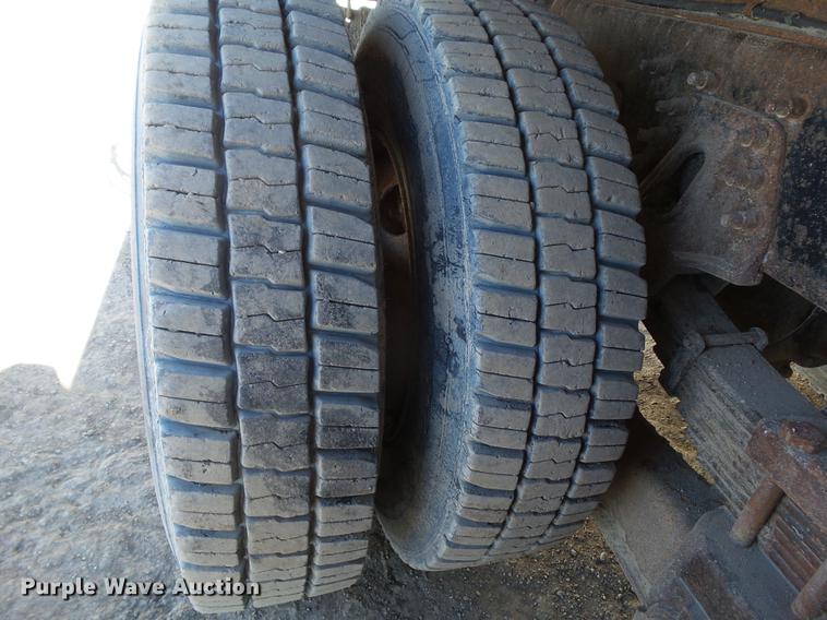 image for item EM9100 2009 International WorkStar 7400 dump truck