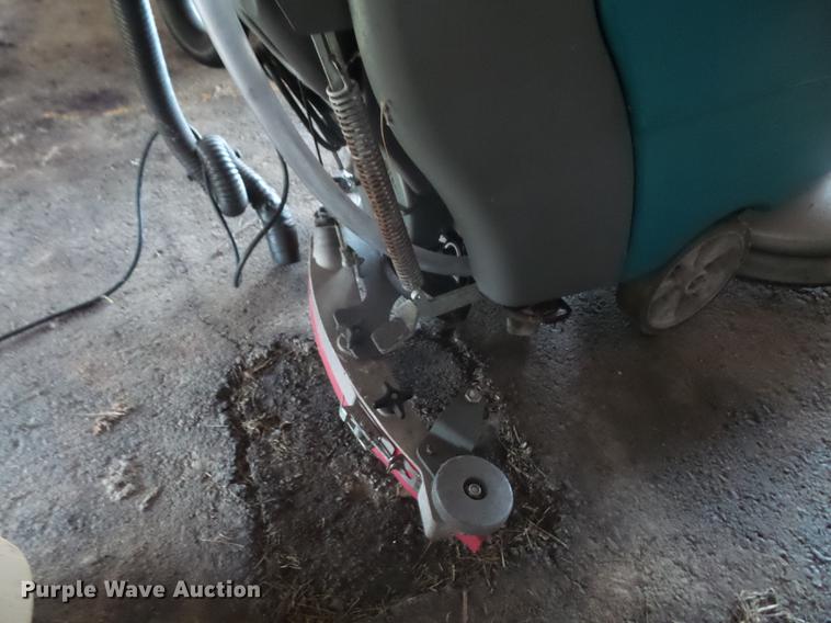 image for item ES9893 Tennant T3 floor scrubber