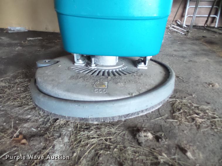 image for item ES9893 Tennant T3 floor scrubber