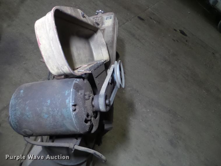 image for item EW9954 (2) Emerson bandsaws