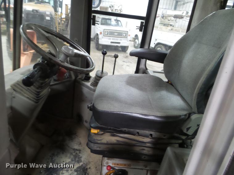 image for item EW9955 1996 Fiat-Allis FR100 wheel loader