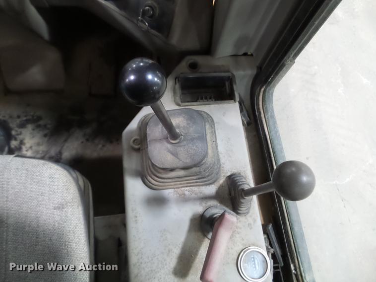 image for item EW9955 1996 Fiat-Allis FR100 wheel loader