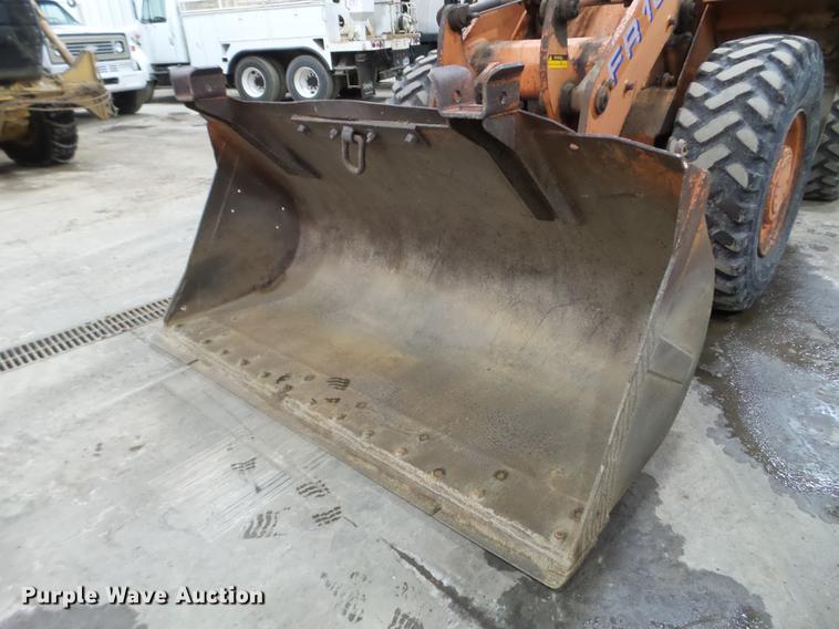 image for item EW9955 1996 Fiat-Allis FR100 wheel loader