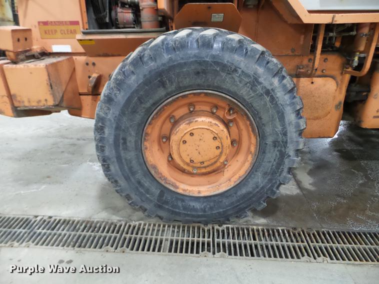 image for item EW9955 1996 Fiat-Allis FR100 wheel loader