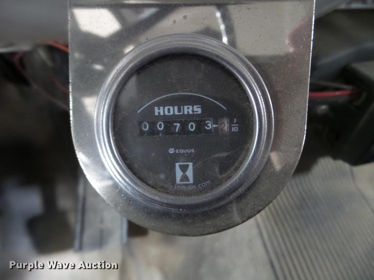 image for item EW9956 1982 Chevrolet C6500 bucket truck