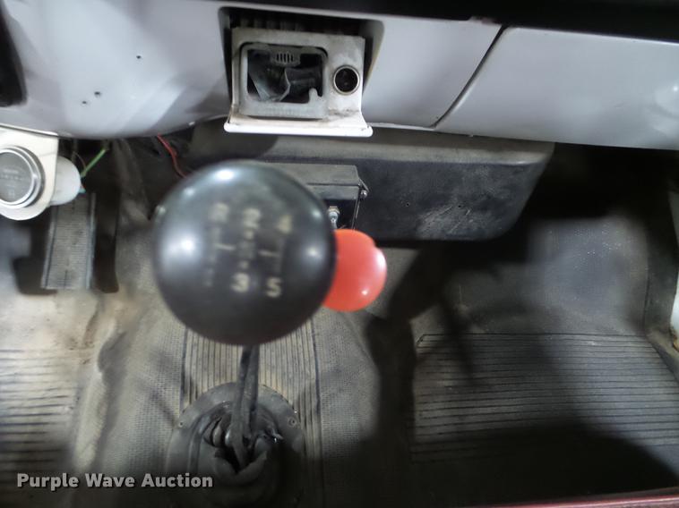 image for item EW9956 1982 Chevrolet C6500 bucket truck