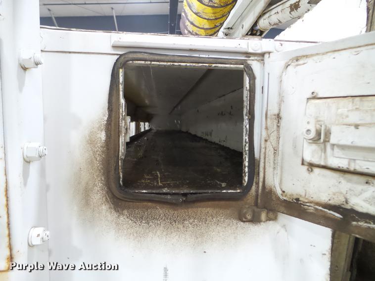 image for item EW9956 1982 Chevrolet C6500 bucket truck