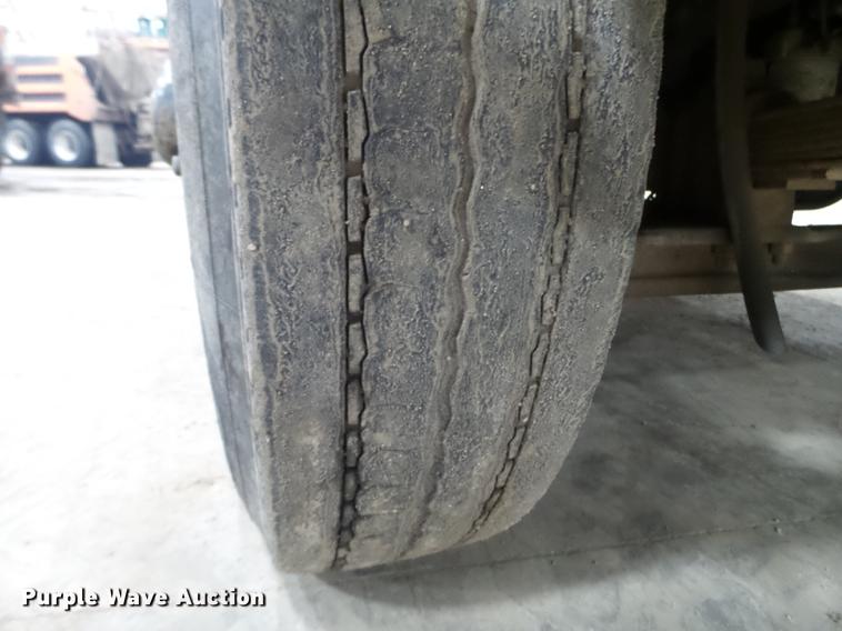 image for item EW9956 1982 Chevrolet C6500 bucket truck