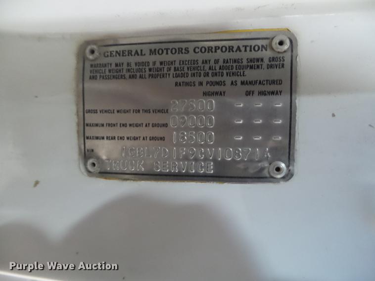 image for item EW9956 1982 Chevrolet C6500 bucket truck