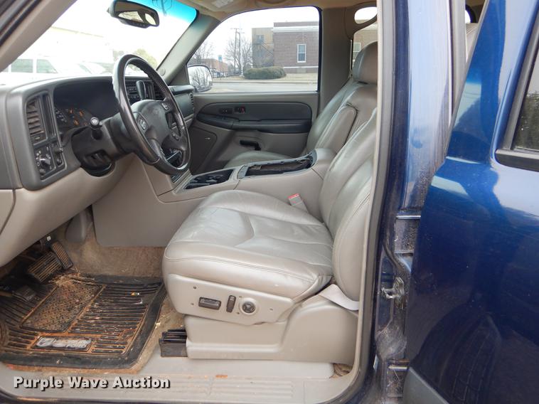 image for item EZ9792 2003 Chevrolet Tahoe SUV