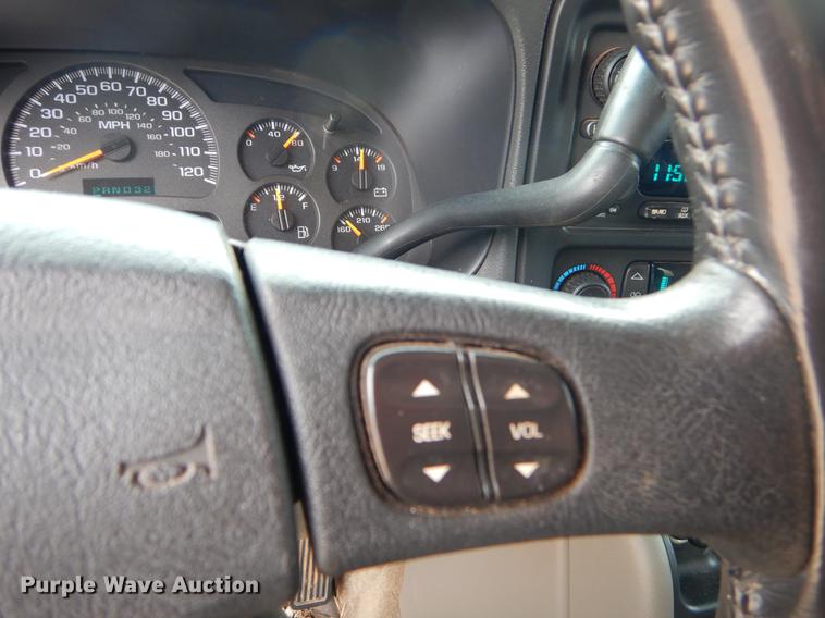 image for item EZ9792 2003 Chevrolet Tahoe SUV