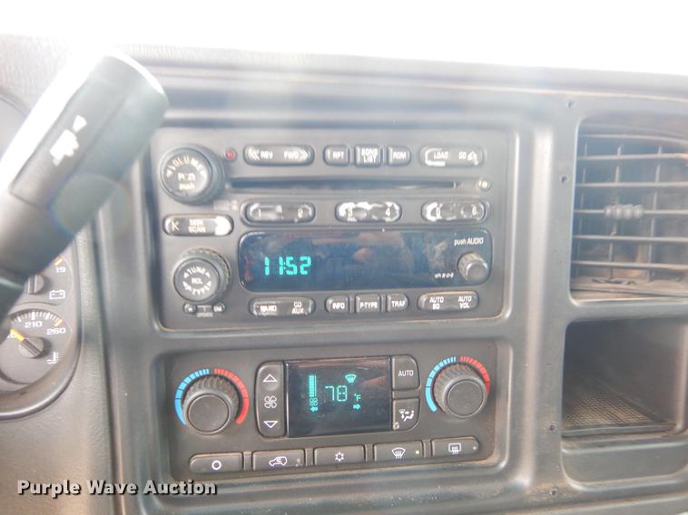 image for item EZ9792 2003 Chevrolet Tahoe SUV