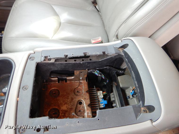 image for item EZ9792 2003 Chevrolet Tahoe SUV