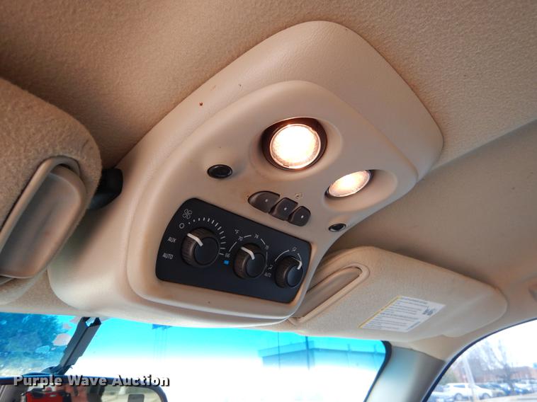 image for item EZ9792 2003 Chevrolet Tahoe SUV