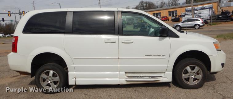 image for item EZ9796 2010 Dodge Grand Caravan SE handicap accessible van